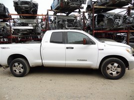2007 Toyota Tundra SR5 White Extended Cab 5.7L AT 2WD #Z23317